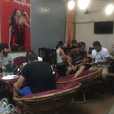 Sok San Hostel Siem Reap Bagian luar foto